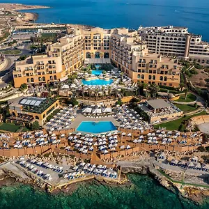 Corinthia St George's Bay 5*, San Ġiljan Malte
