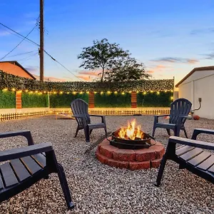 Retreat - With King Bed - 10 Min From Airp - Unit C Holiday home Phoenix