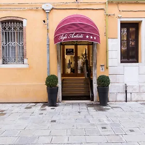 *** Hotel Agli Artisti Italia