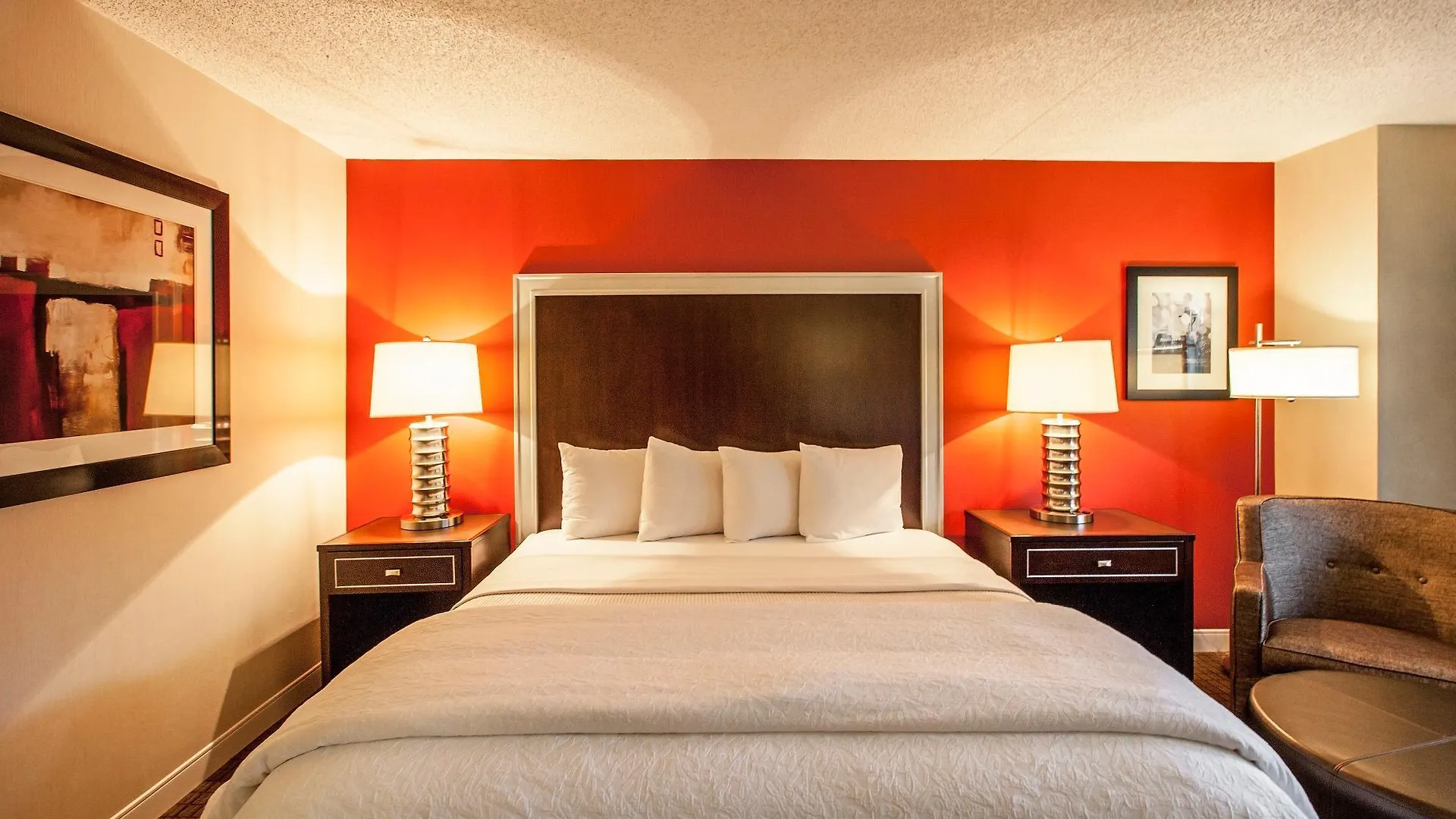 LaGuardia Plaza Hotel New York