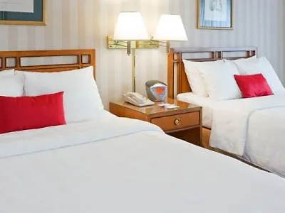 LaGuardia Plaza Hotel New York