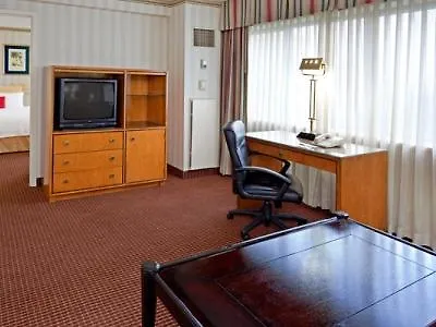 LaGuardia Plaza Hotel New York