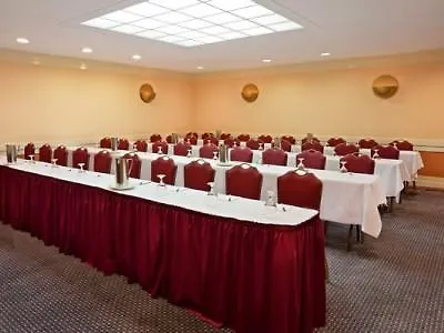 LaGuardia Plaza Hotel New York