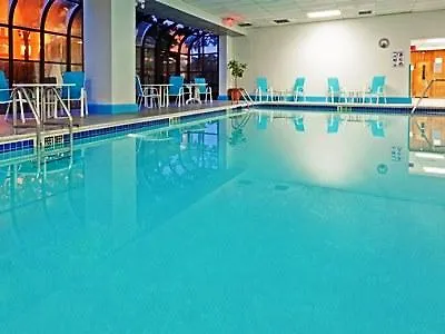 LaGuardia Plaza Hotel New York
