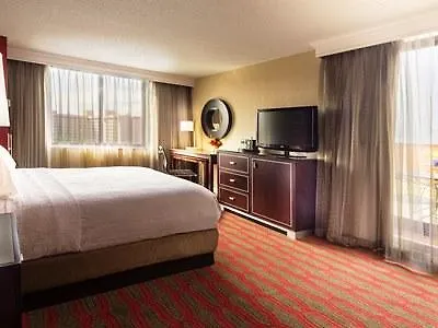 Doubletree By Hilton New York-Laguardia Hotel
