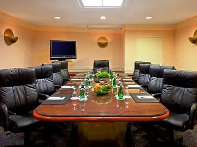 Doubletree By Hilton New York-Laguardia Hotel