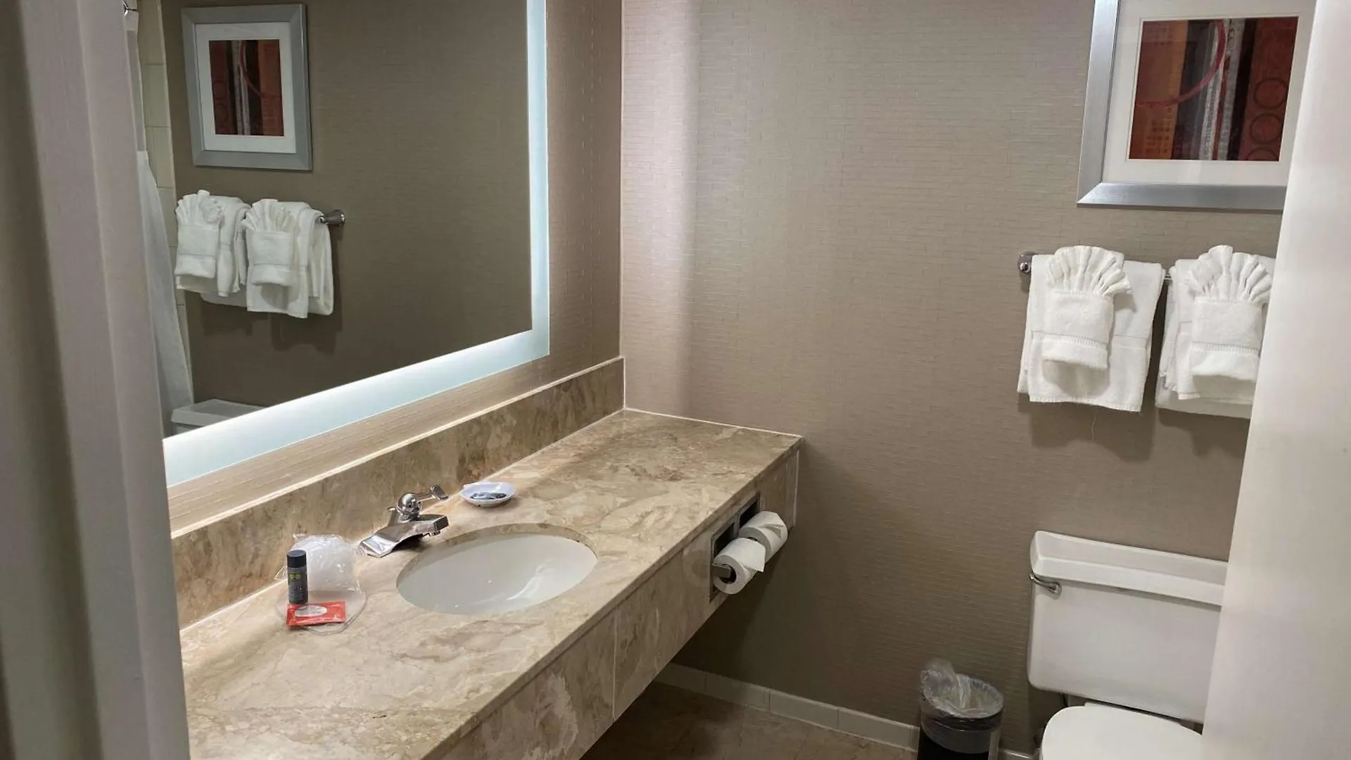 Laguardia Plaza Hotel New York 3*,