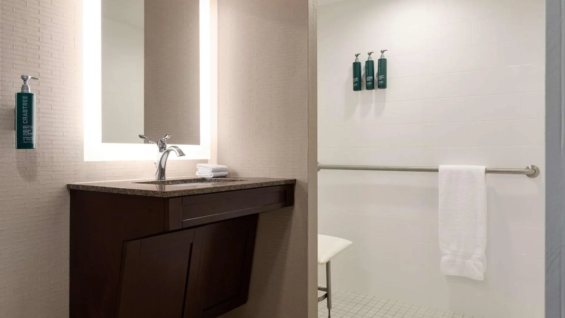 Laguardia Plaza Hotel New York